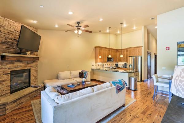 Elegant Frisco Condo W/ Private Hot Tub & Views! - Frisco, CO