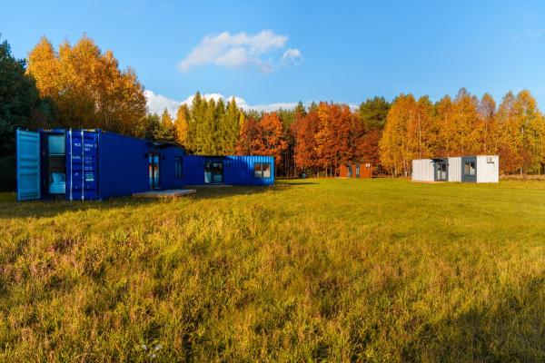 På billedet ses objektet Arche Siedlisko Celiny beliggende i byen Głuchów.