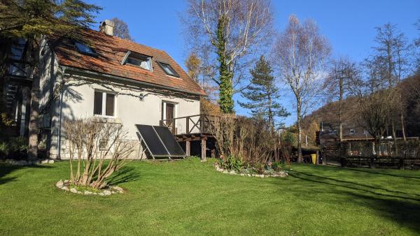 Nella foto è visibile l'oggetto Agroturystyka SPA situato nella città di Wielka Wieś.