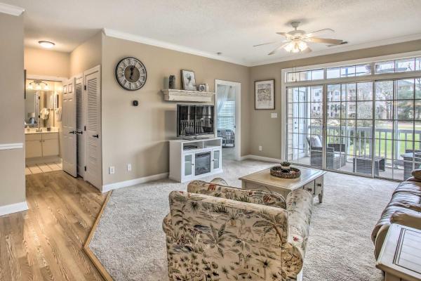 Foto 6: Pool, Beach & Golf: Barefoot Resort Condo!