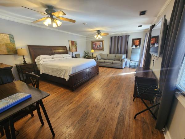 A la foto es mostra l'objecte Chattanooga Room at Tennessee RiverPlace situat a la ciutat de Chattanooga.