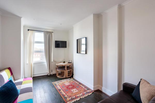 Entire luxurious flat sleeps 4 persons, London