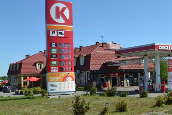 Nella foto è visibile l'oggetto Hotel i Restauracja Jaskolka situato nella città di Iłża.