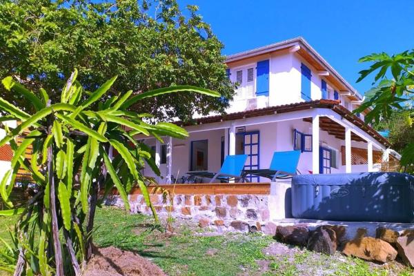 Na zdjęciu widoczny jest obiekt Villa Campêche Marine położony w mieście Belle Étoile.
