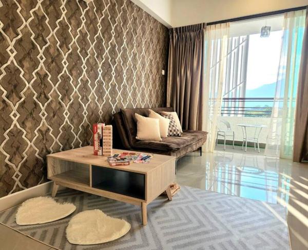 Na zdjęciu widoczny jest obiekt IPOH CITY CENTRE Majestic10 Homestay Pool View 3 mins Walking to Famous Food Places & 15mins to Old Town Ipoh by Happy Homestay położony w mieście Ipoh.