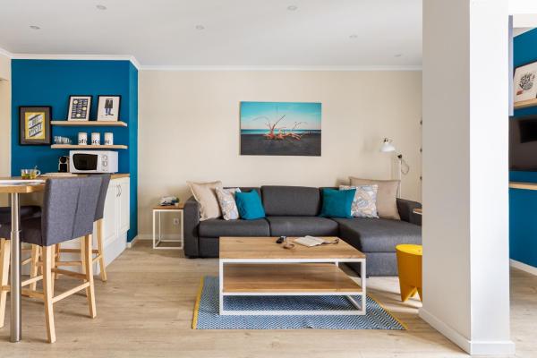 Foto 6: Stylish flat with balcony overlooking the sea