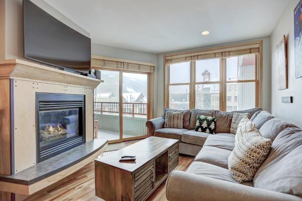 A la foto es mostra l'objecte Premier Silver Mill 8281 - 2Br-Walk to Slopes! Kids Ski Free! condo situat a la ciutat de Keystone.
