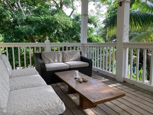 Auf dem Foto ist das Objekt Stunning Loft 2 Floor Unit with Balcony in der Stadt Isla Contadora zu sehen.