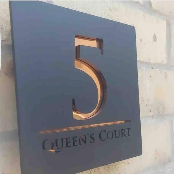 Φωτογραφία 2: Apt 4 - Queens Court