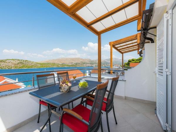 Apartments Gulin - Primošten