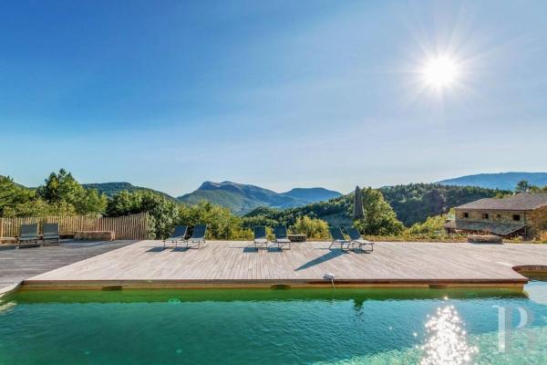 På billedet ses objektet Magnifique domaine en Drôme Provençale pour 30 pers beliggende i byen Chaudebonne.