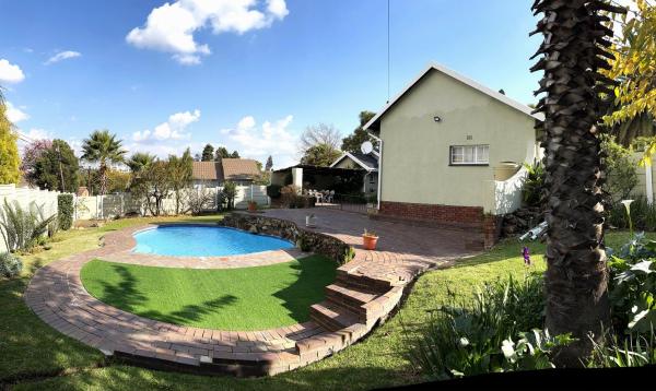 La photo montre l'objet The Valley, tranquil 3 bedroom home with pool situé dans la ville de Midrand.