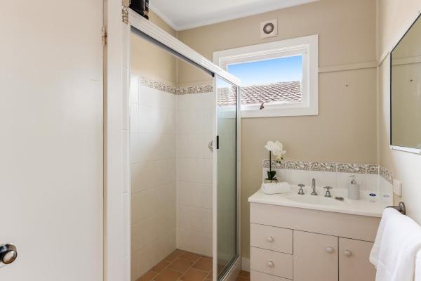 Kuva 9: Light & Bright! 3 Bedroom Cottage, East Toowoomba!