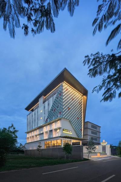 Auf dem Foto ist das Objekt MaxOneHotels at Kota Harapan Indah-Bekasi in der Stadt Penggarutan zu sehen.
