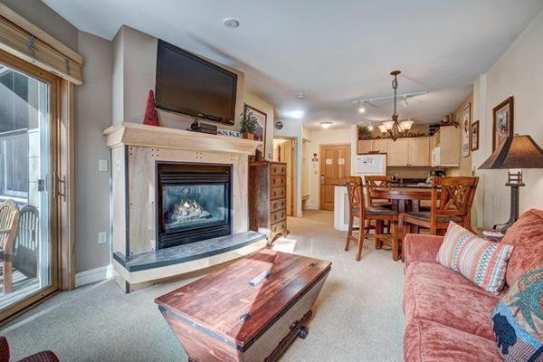 A la foto es mostra l'objecte Silver Mill 8173 - 1Br-Walk to Slopes! Kids Ski Free! condo situat a la ciutat de Keystone.