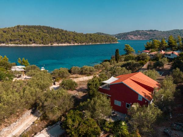 På billedet ses objektet Robinson house in Vela Luka with sea view, terrace, air conditioning, WiFi 3439-1 beliggende i byen Otočić Ošjak.