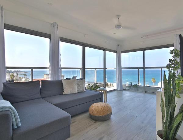 A la foto es mostra l'objecte Bat-Galim Beach Apartment situat a la ciutat de Haifa.