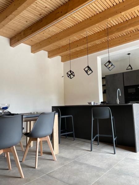 A la foto es mostra l'objecte Home Paradise situat a la ciutat de Digerbato.
