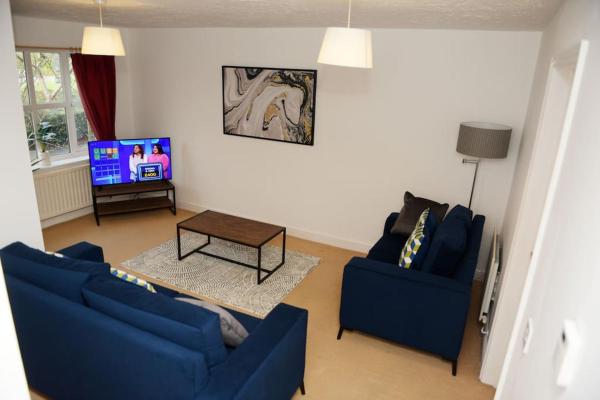 På billedet ses objektet Charming 3 Bed House in Bristol beliggende i byen Winterbourne.