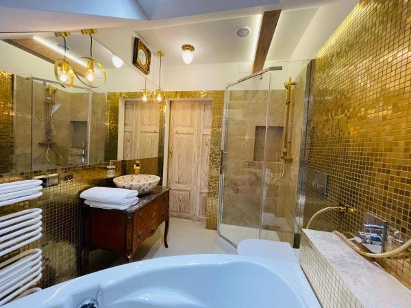 På billedet ses objektet LOFT W RYNKU Z JACUZZI beliggende i byen Supraśl.
