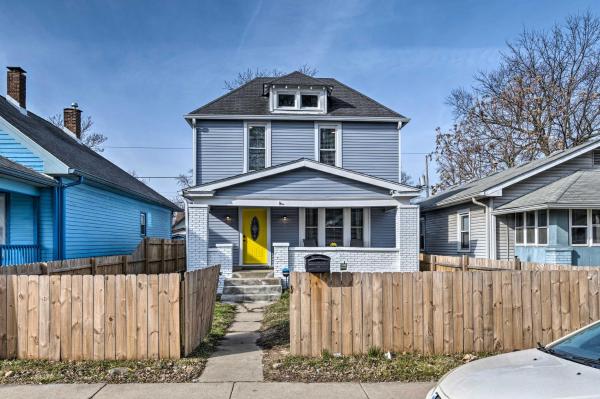 A la foto es mostra l'objecte Indianapolis Home about 1 Mi to Fountain Square situat a la ciutat de Beech Grove.