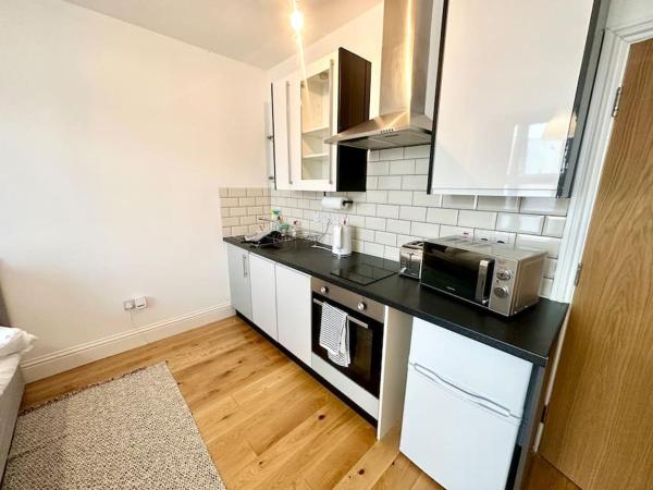 Φωτογραφία 3: SE4, Self contained studio flat.
