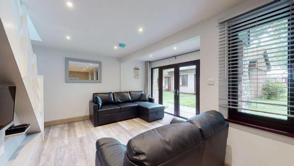 Na foto é possível ver o objeto 48 Trevithick Court, Tolroy Manor localizado na cidade de Hayle.