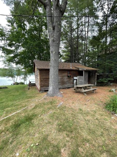 Greens Limit 6 Cottage - Sebago, ME