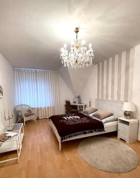 Dachgeschosswohnung mit 2 Schlafzimmern Zentrum Nord mit Aufzug, Lipsko