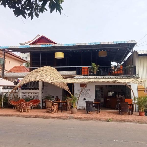 A la foto es mostra l'objecte Nomad Guesthouse situat a la ciutat de Krong Kracheh.