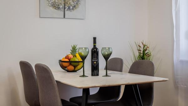 A la foto es mostra l'objecte Four Seasons Apartment - FREE PARKING situat a la ciutat de Zagreb.
