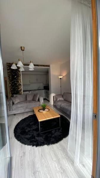 Stunning Modern 2bed Apt Near Dublin City& Airport, Dublín