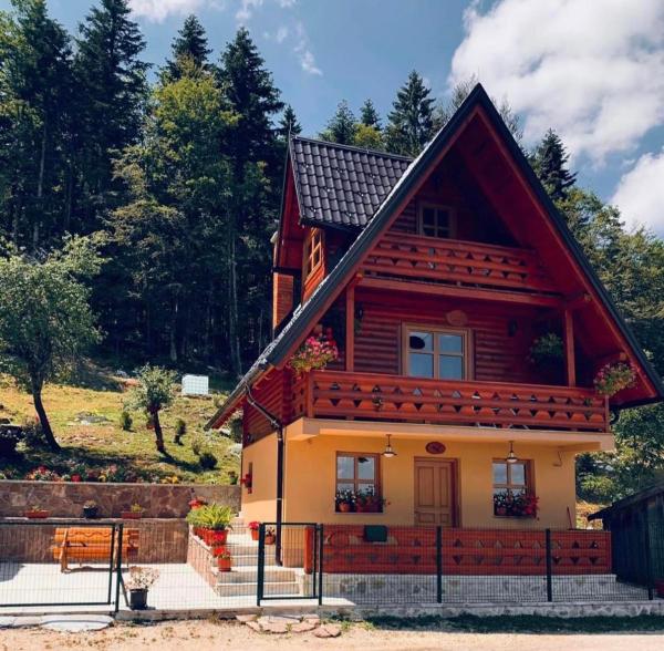 A la foto es mostra l'objecte Planinska kuca za odmor-Mlinista situat a la ciutat de Landeke.
