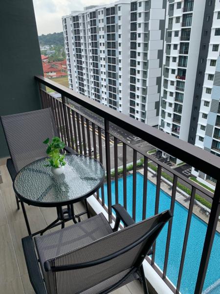 Na fotografii je vidět objekt Desaru Utama Apartment with Swimming Pool View, Karaoke, FREE WIFI, Netflix, near to Car Park nacházející se ve městě Kangkar Chemaran.