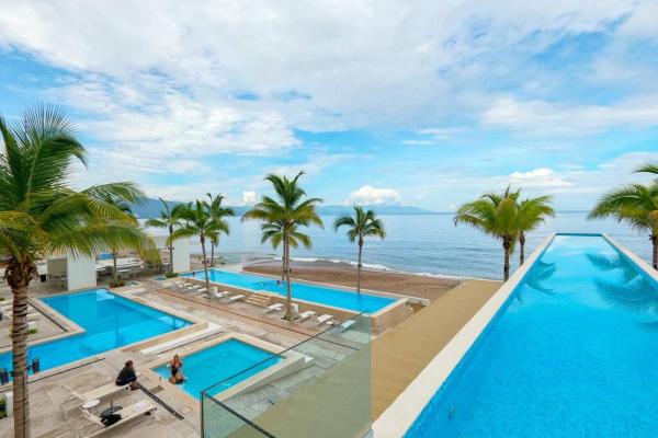 Foto 2: Beachfront & free daily breakfast & 600MB 7010 Wifi by Moikkarentals
