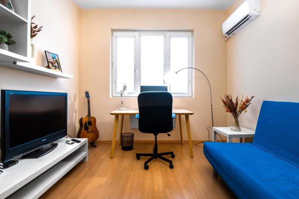 Na zdjęciu widoczny jest obiekt Sofia Best Area - Workspace with 300 MBPS WiFi by Flat Mаnager położony w mieście Sofia.