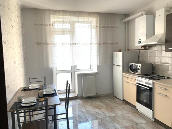 Nella foto è visibile l'oggetto Комфортна квартира, поруч з парком situato nella città di Chistilov.