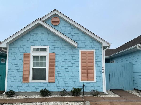 En la foto se muestra el objeto Barefoot Bungalow - Pet Friendly- 2 Bdrm Townhome ubicado en la ciudad de Corpus Christi.