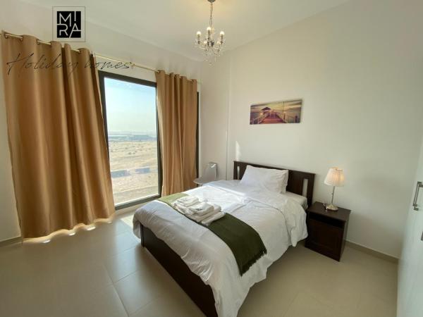 Na fotografii je vidět objekt Mira Holiday Homes - Serviced Studio in Una Apartment nacházející se ve městě Dubaj.