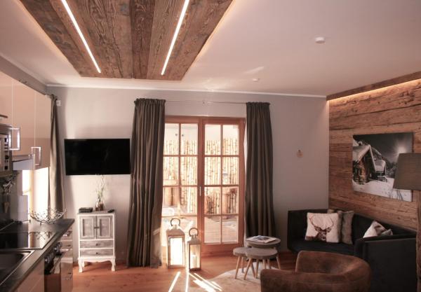 Foto 4: Ski-in & Out Alpine Style Apartment near Kitzbühel