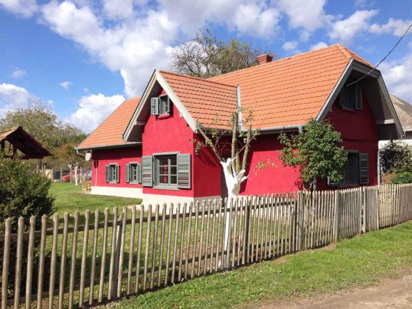 Na zdjęciu widoczny jest obiekt Holiday home in Zalaistvand 27940 położony w mieście Zalavég.