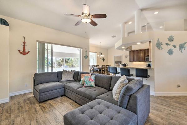 Auf dem Foto ist das Objekt Beautiful Port Charlotte Home, 6 Mi to Beach! in der Stadt Murdock zu sehen.