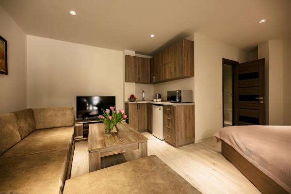 One Room House In City Center - 예레반