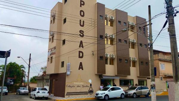 På billedet ses objektet Hotel pousada estação dos devotos beliggende i byen Aparecida.