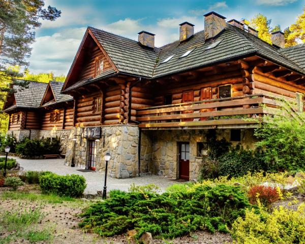 Na zdjęciu widoczny jest obiekt Hotel 365 położony w mieście Kielce.