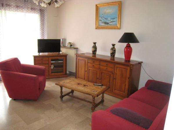 A la foto es mostra l'objecte Appartement F3 avec terrasse, parking, Wi-Fi - Idéal cures - Centre-ville Amélie-les-Bains - FR-1-703-87 situat a la ciutat de Montbolo.
