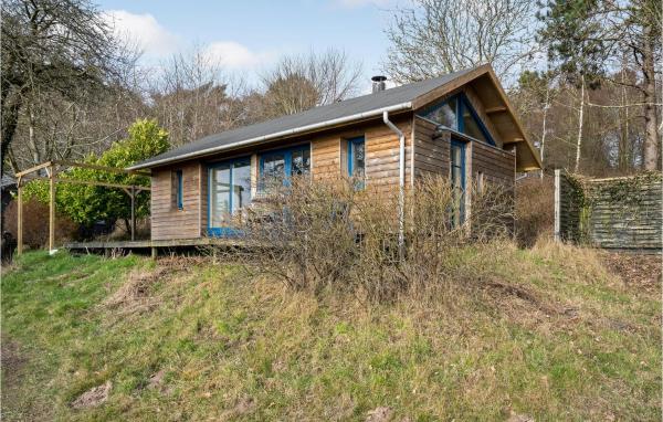 På billedet ses objektet Amazing Home In Kalundborg With Wifi beliggende i byen Kalundborg.