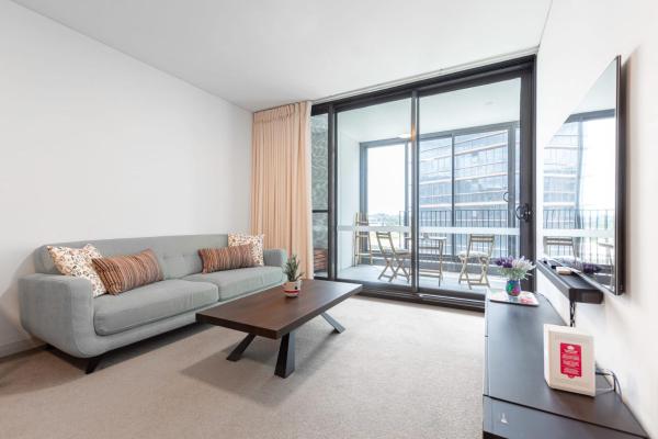 Cosy Minimalism 2bd Apt Near Sydney Olympic Park - Parramatta