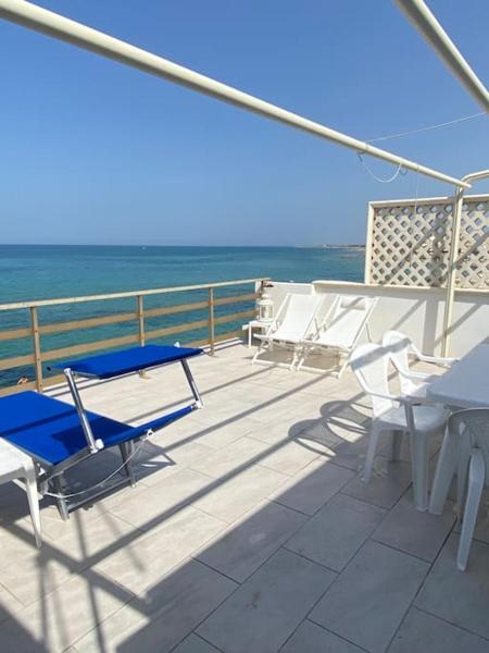 Nella foto è visibile l'oggetto Casa in Salento sul mare con terrazze panoramiche situato nella città di Casalabate.