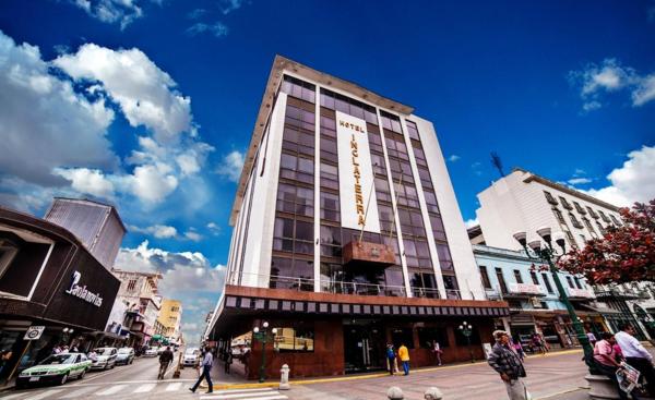 A la foto es mostra l'objecte Hotel Inglaterra situat a la ciutat de Tampico.